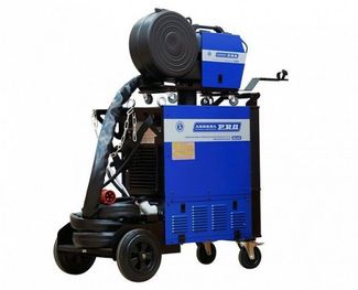 Aurora PRO SKYWAY 500 DUAL PULSE с водяным охлаждением и выносным механизмом подачи проволоки Aurora PRO SKYWAY 500 DUAL PULSE с водяным охлаждением и выносным механизмом подачи проволоки