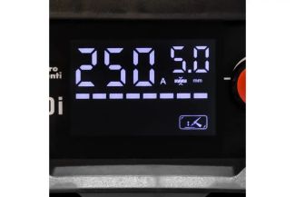 Quattro Elementi B 250i (250А, электроды до 5.0 мм, LED дисплей, TIG-Lift) Quattro Elementi B 250i (250А, электроды до 5.0 мм, LED дисплей, TIG-Lift)