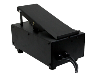 Сварог Педаль управления сварочным током д/TIG 315 P AC/DC MULTIWAVE (E202) Сварог Педаль управления сварочным током д/TIG 315 P AC/DC MULTIWAVE (E202)